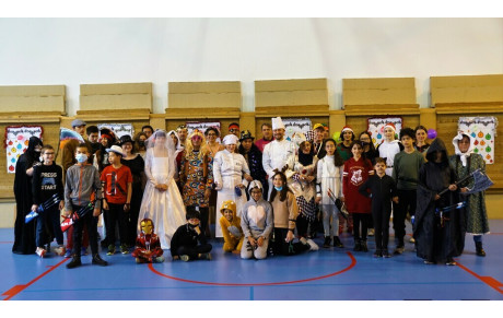 11.12.2021 : Concours de déguisements au gymnase !